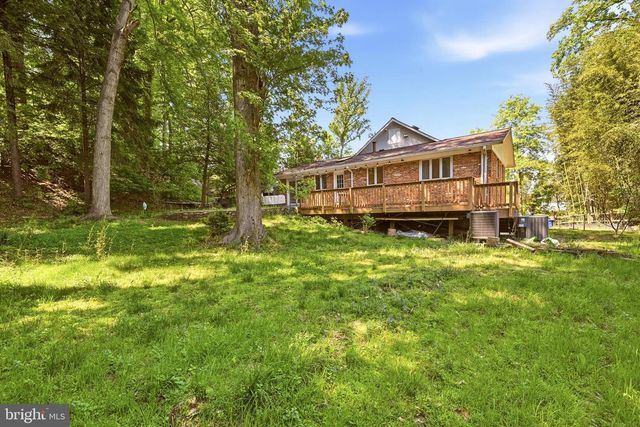 8400 THORNDEN TER, Bethesda, MD 20817