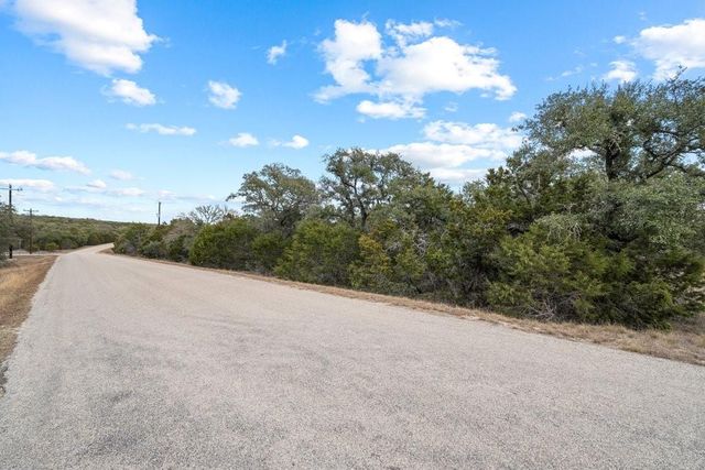 578 Falconwood Drive, San Marcos, TX 78666