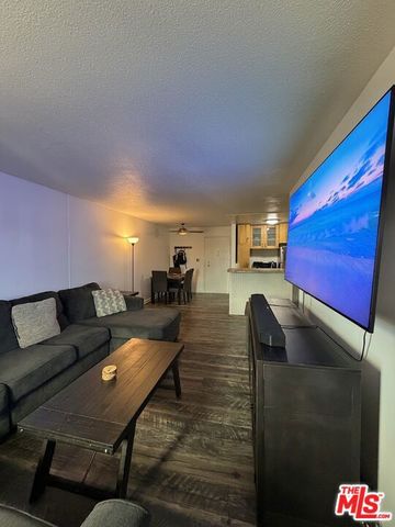 5585 E Pacific Coast Highway, Long Beach, CA 90804