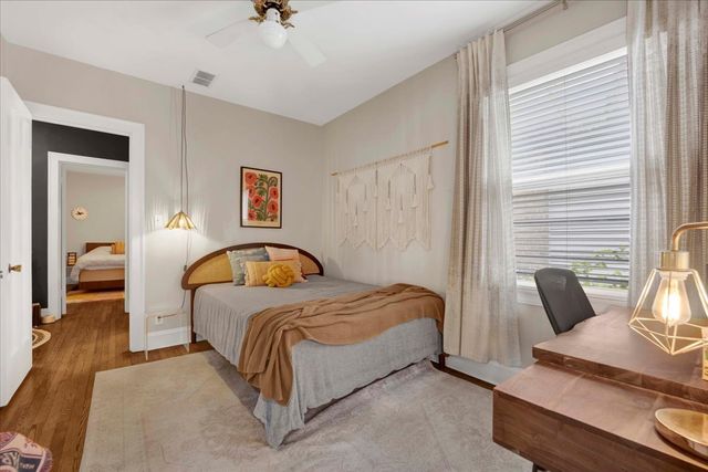 6239 N Campbell Avenue, Chicago, IL 60659