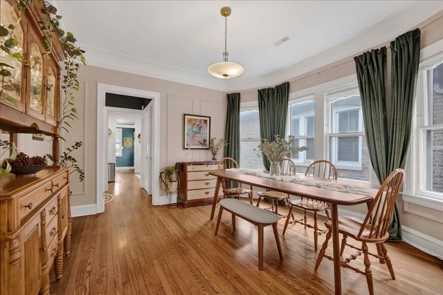 6239 N Campbell Avenue, Chicago, IL 60659