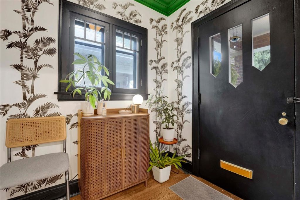 6239 N Campbell Avenue, Chicago, IL 60659 — photo 2
