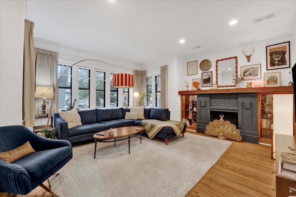 6239 N Campbell Avenue, Chicago, IL 60659 — photo 3