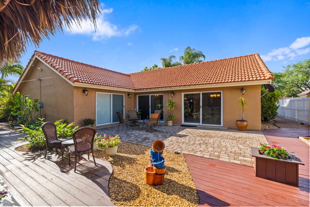 16321 NW 11th Street, Pembroke Pines, FL 33028