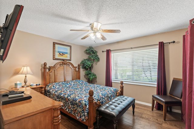 16321 NW 11th Street, Pembroke Pines, FL 33028