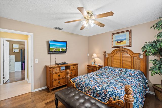 16321 NW 11th Street, Pembroke Pines, FL 33028