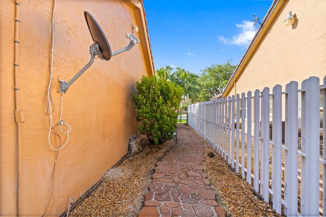 16321 NW 11th Street, Pembroke Pines, FL 33028