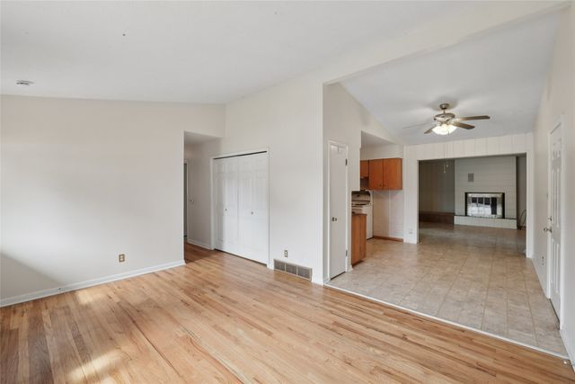 1801 10th Avenue Place, Grinnell, IA 50112