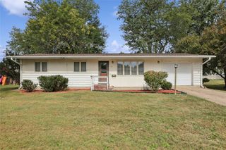 1801 10th Avenue Place, Grinnell, IA 50112