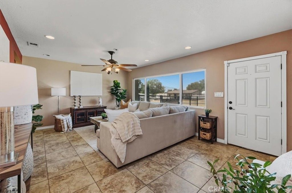 Image 11 of property listing at 3243 Temescal, Norco, CA 92860