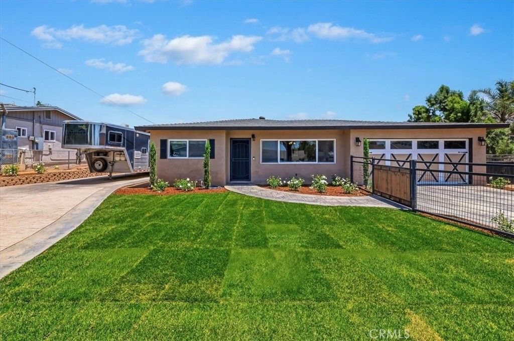 Image 8 of property listing at 3243 Temescal, Norco, CA 92860