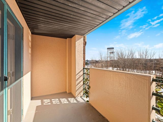 165 Cottage St 413, Chelsea, MA 02150