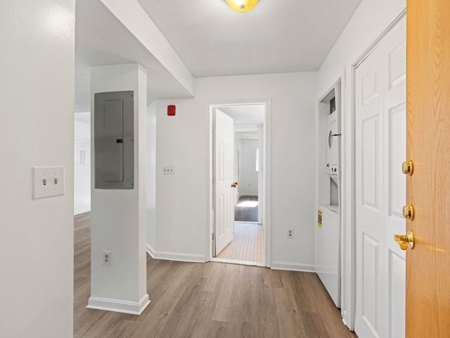 165 Cottage St 413, Chelsea, MA 02150