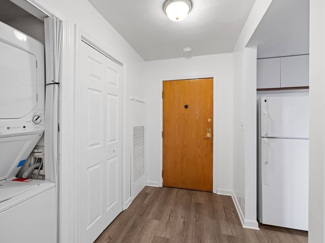 165 Cottage St 413, Chelsea, MA 02150