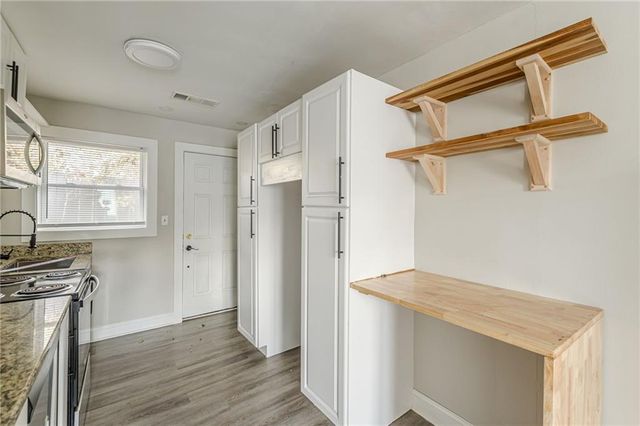 919 HOBSON SW Street, Atlanta, GA 30310