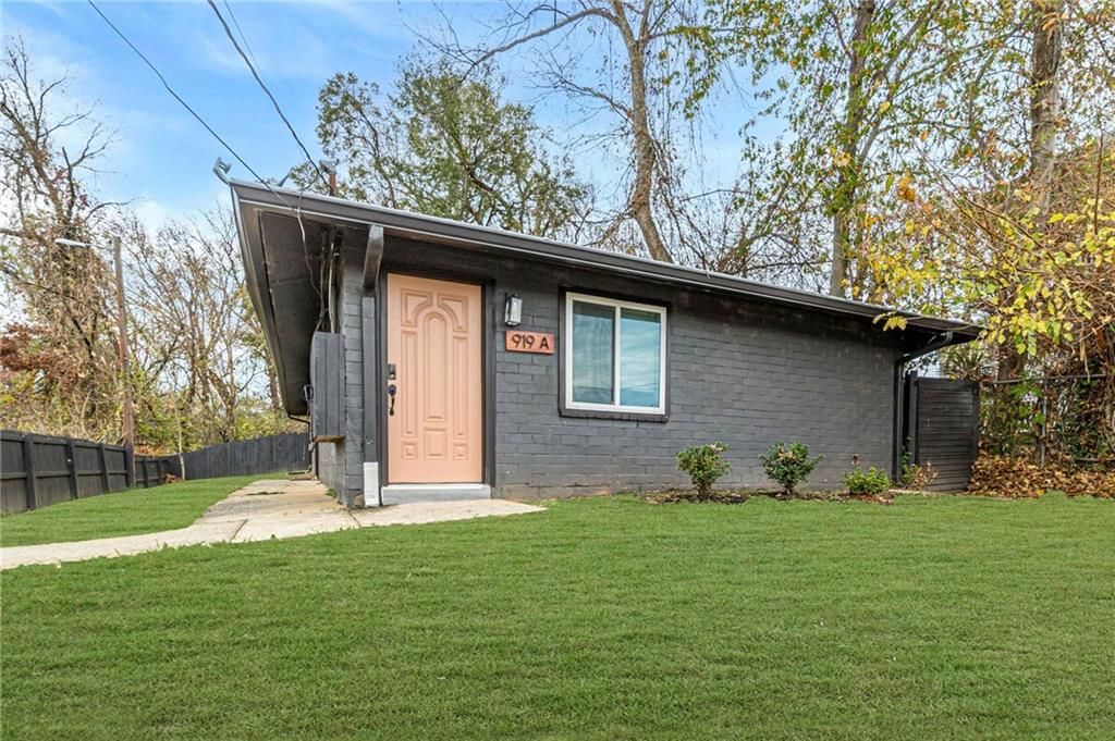 919 HOBSON SW Street, Atlanta, GA 30310