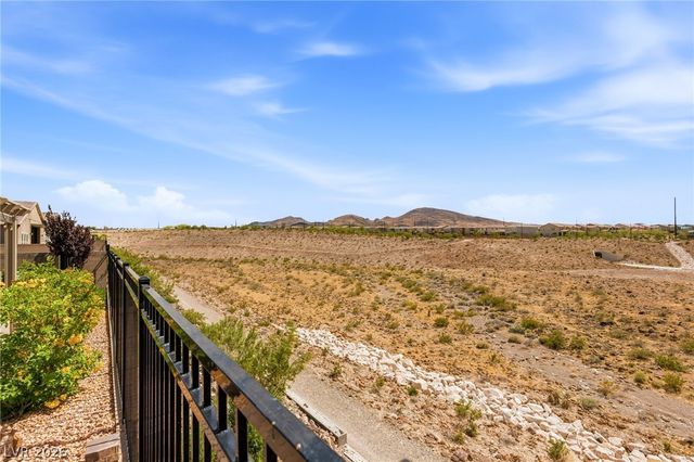 2711 Canvas Sky Street, Henderson, NV 89044
