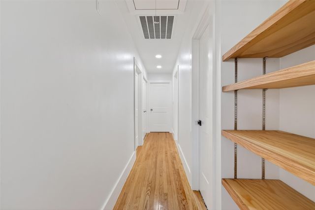 9770 Cedardale Drive, Houston, TX 77055