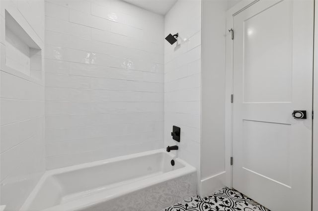 9770 Cedardale Drive, Houston, TX 77055