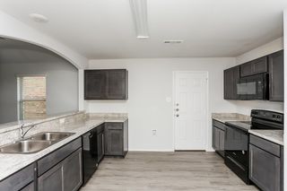 3911 Job Drive, Ennis, TX 75119