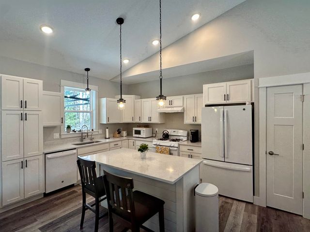 1947 Cascade Trail, Long Lake Twp, MI 49685