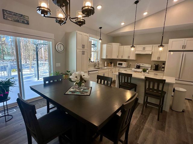 1947 Cascade Trail, Long Lake Twp, MI 49685