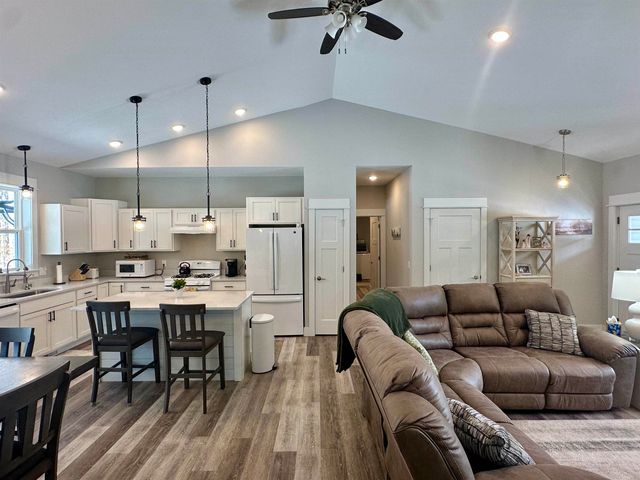 1947 Cascade Trail, Long Lake Twp, MI 49685