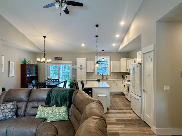 1947 Cascade Trail, Long Lake Twp, MI 49685