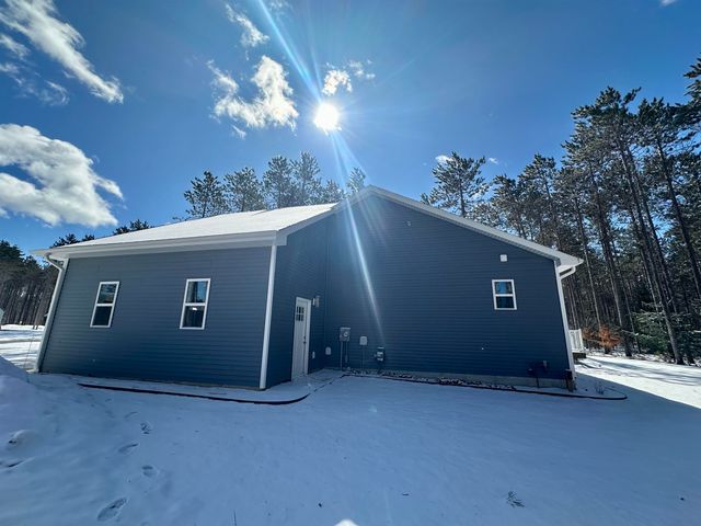 1947 Cascade Trail, Long Lake Twp, MI 49685