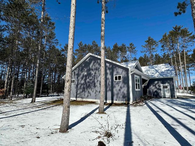 1947 Cascade Trail, Long Lake Twp, MI 49685