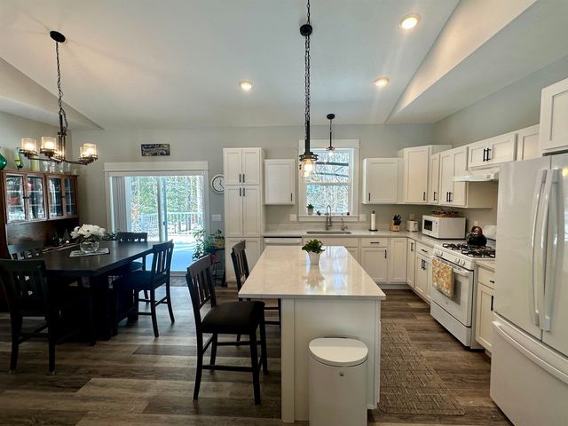 1947 Cascade Trail, Long Lake Twp, MI 49685