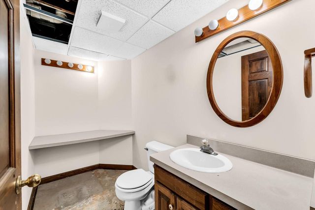 101 Lamplighter LANE, Wind Point, WI 53402
