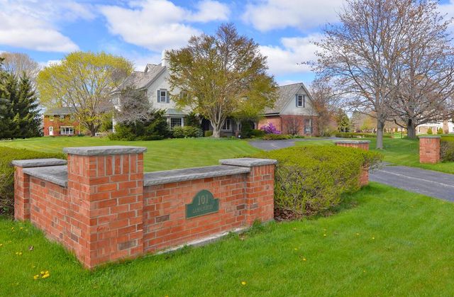 101 Lamplighter LANE, Wind Point, WI 53402