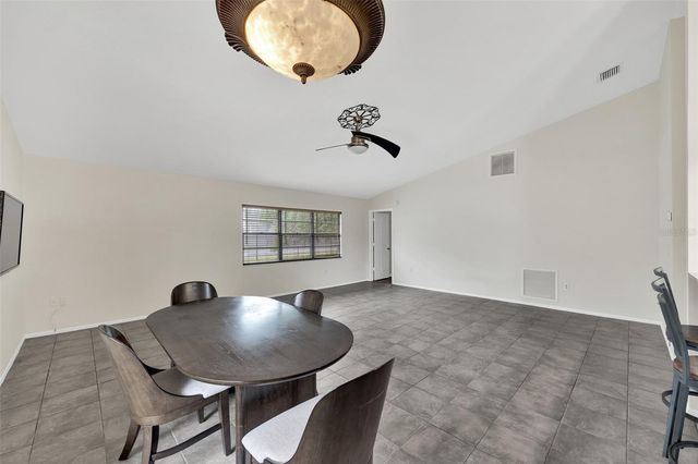 5015 BARRINGTON CIRCLE 201, Sarasota, FL 34234