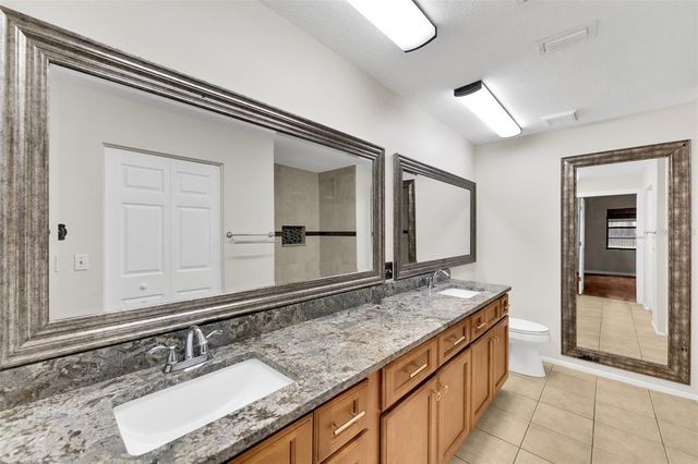5015 BARRINGTON CIRCLE 201, Sarasota, FL 34234