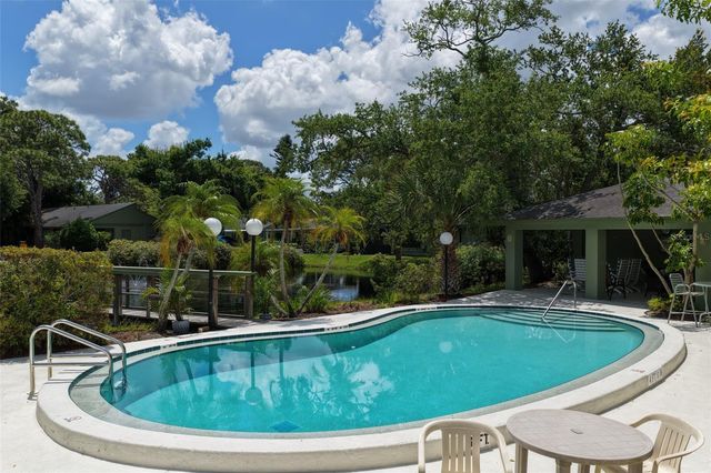 5015 BARRINGTON CIRCLE 201, Sarasota, FL 34234