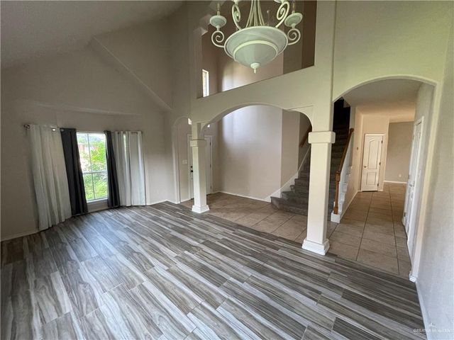 2515 Dove Avenue, Mission, TX 78574