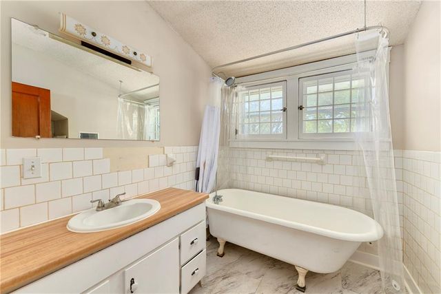 234 Old Orchard Street, Excelsior Springs, MO 64024