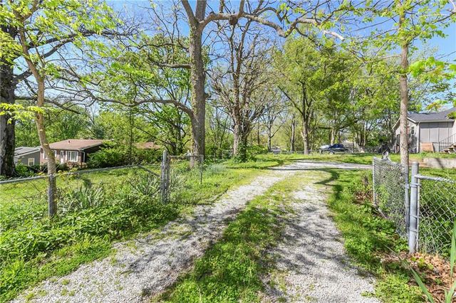 234 Old Orchard Street, Excelsior Springs, MO 64024