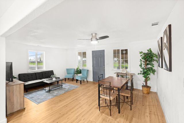 10878 S Mckinley Ave, French Camp, CA 95231