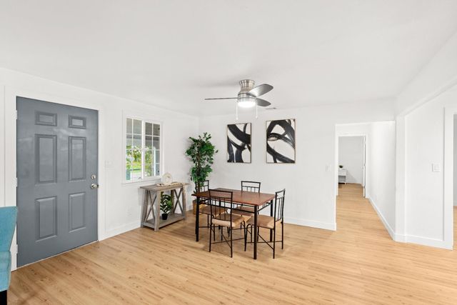 10878 S Mckinley Ave, French Camp, CA 95231