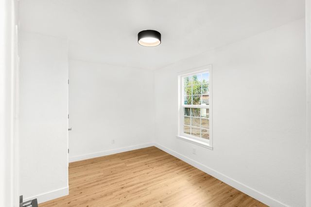 10878 S Mckinley Ave, French Camp, CA 95231