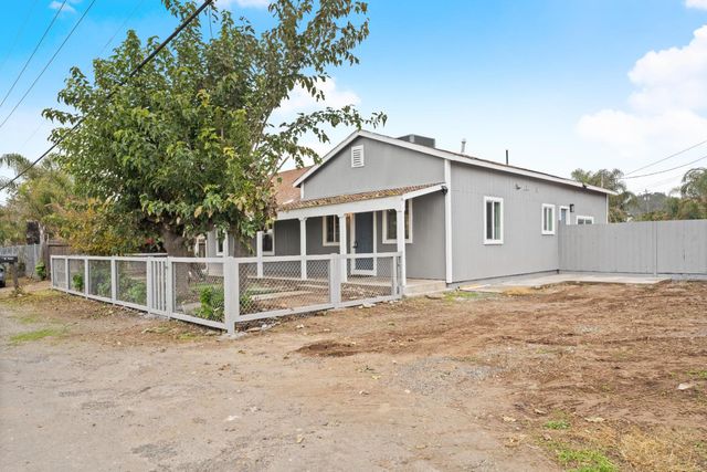 10878 S Mckinley Ave, French Camp, CA 95231