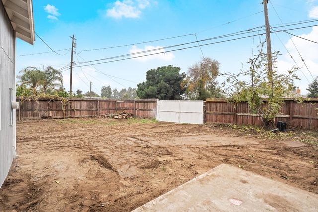 10878 S Mckinley Ave, French Camp, CA 95231