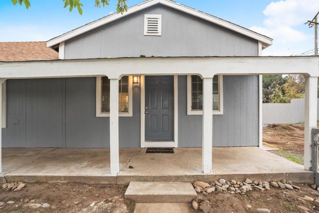 10878 S Mckinley Ave, French Camp, CA 95231