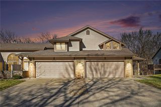 6530 N Revere Drive, Kansas City, MO 64151