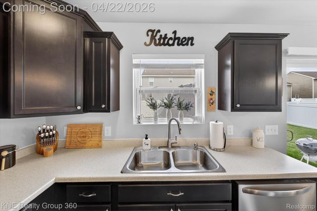 2743 Au Gres River Drive, Handy Township, MI 48836