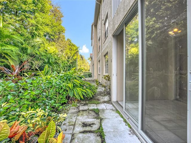 4275 CASTLEBRIDGE LANE 1312B1, Sarasota, FL 34238