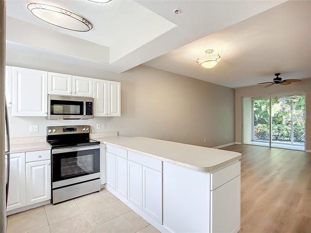 4275 CASTLEBRIDGE LANE 1312B1, Sarasota, FL 34238