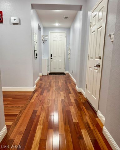 9224 Longhorn Falls Court, Las Vegas, NV 89149